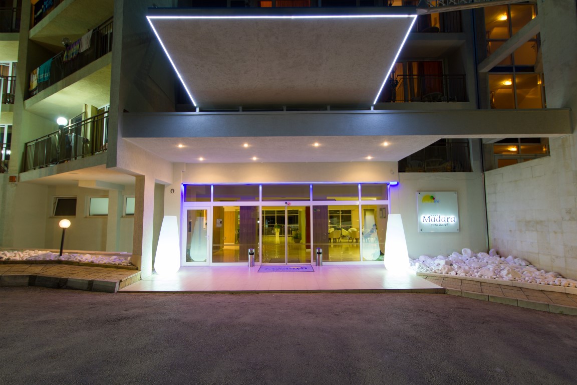 MADARA_HOTEL_NISIPURILE_DE_AUR_BULGARIA_AIR_TOUR_TRAVEL